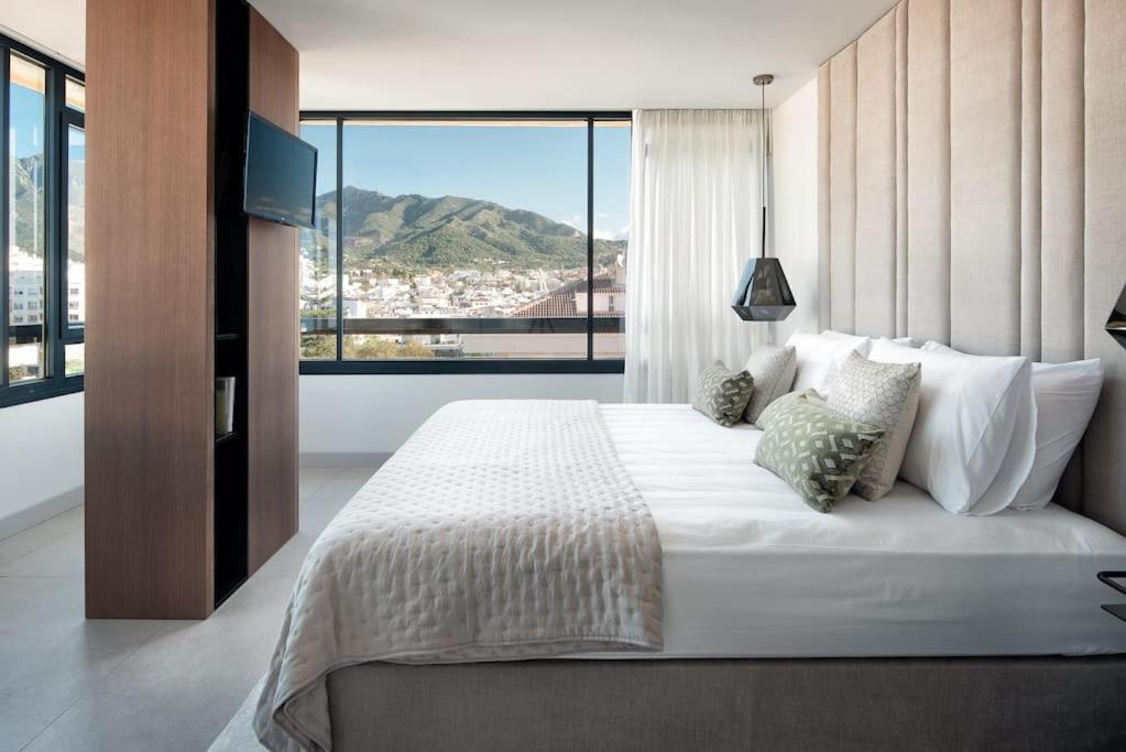 Luxury Penthouse With Panoramic Sea View *