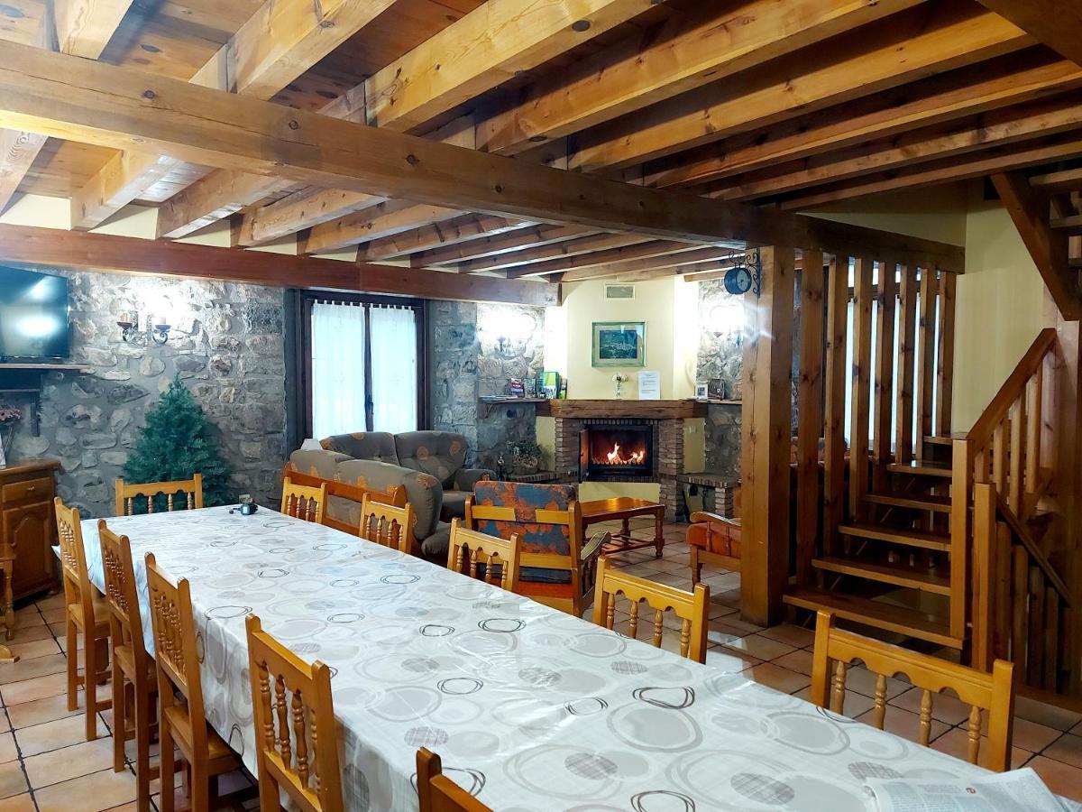 Casa Rural El Quemao Country house *