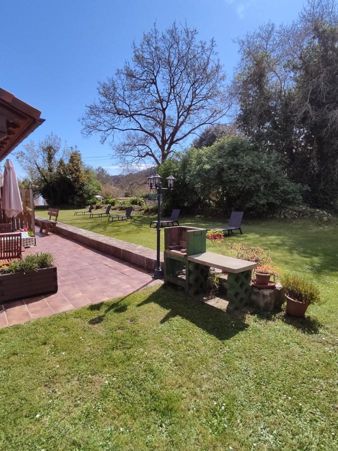 Rurales Llagumelon Apartment