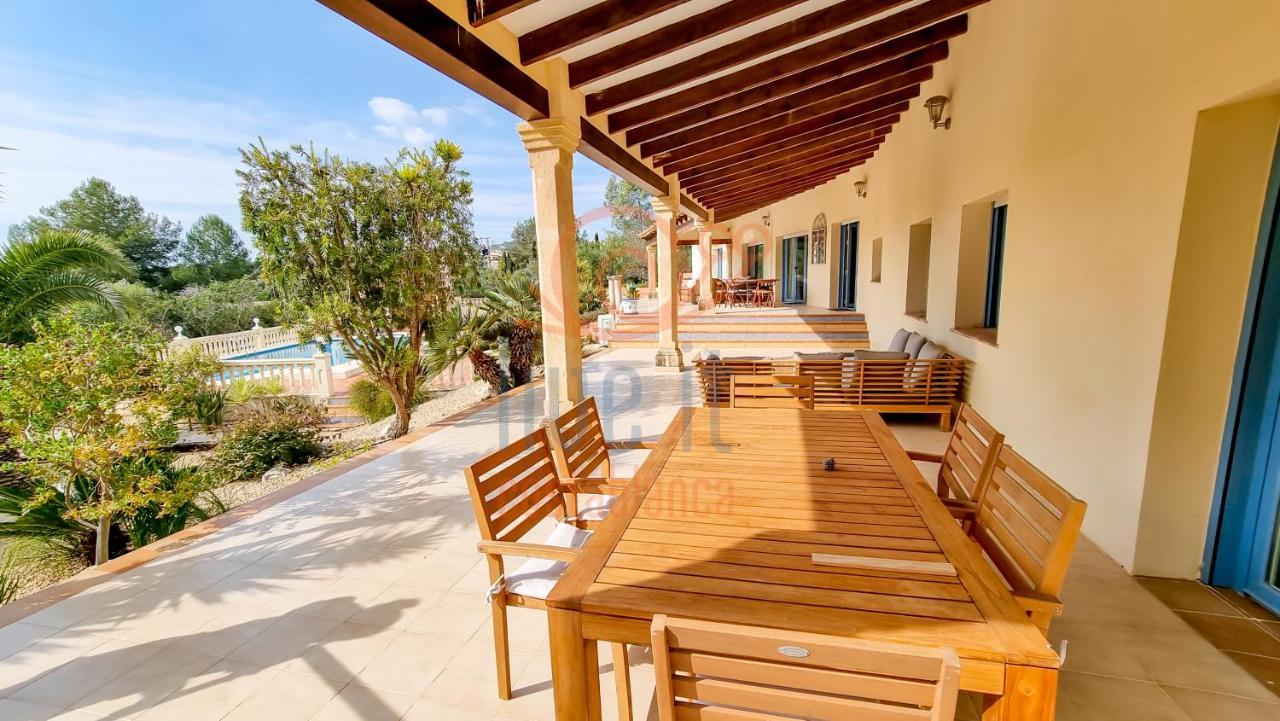 Euripides. Javea. Live It Costablanca *