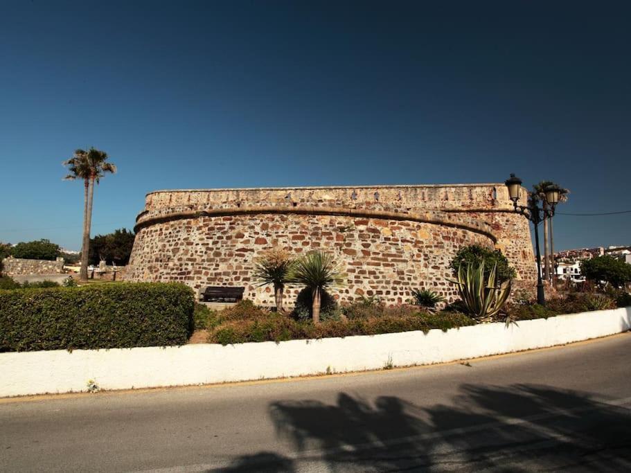 Detached 4 Bed Duquesa With Private Infinity Pool Close To Port And *