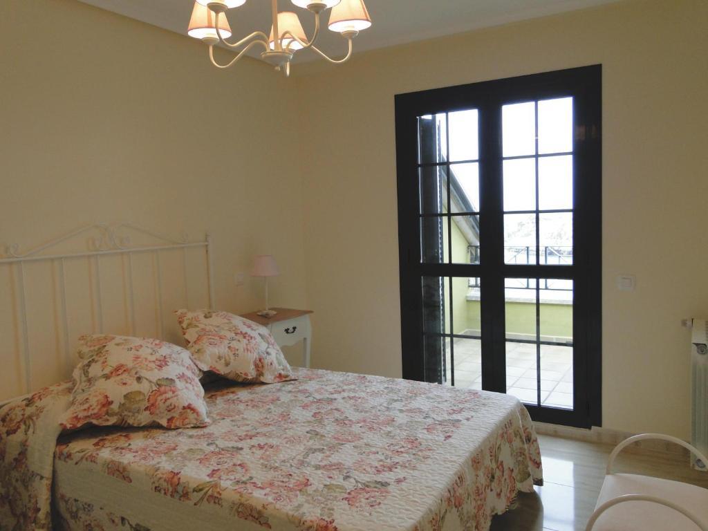 El Pinedo Apartment