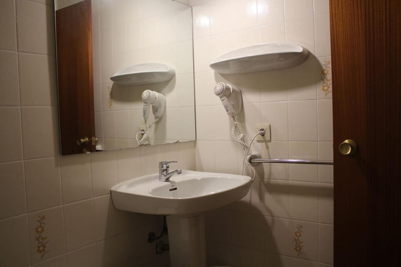 Pessets Adelaida Apartamento *