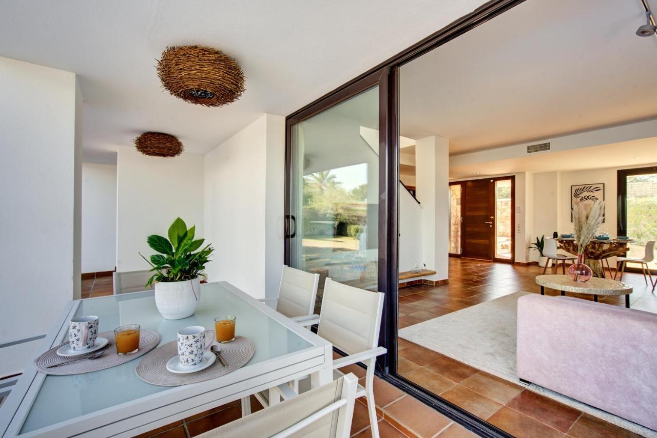 Agua Ibiza - Fantastic With Pool & Bbq Villa