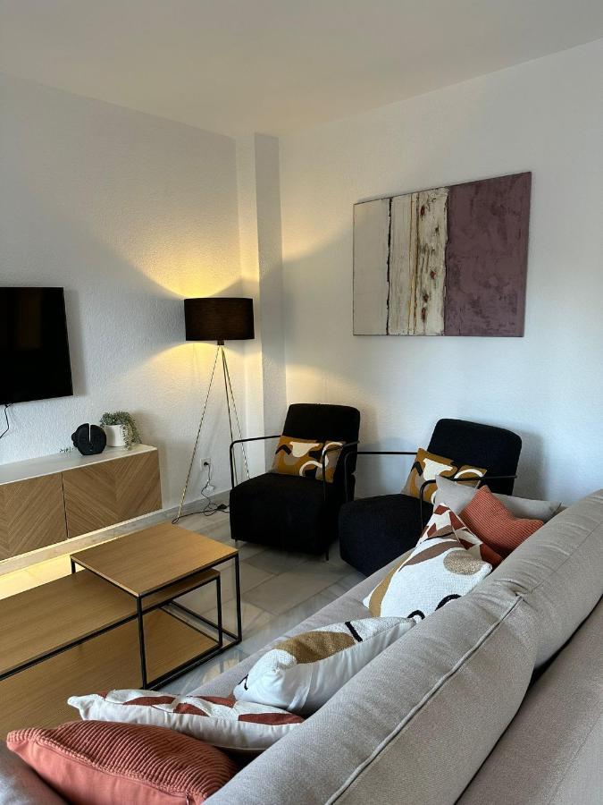Apartamento - Puerto Banus Playa - Andalucia Del Mar Apartment Marbella