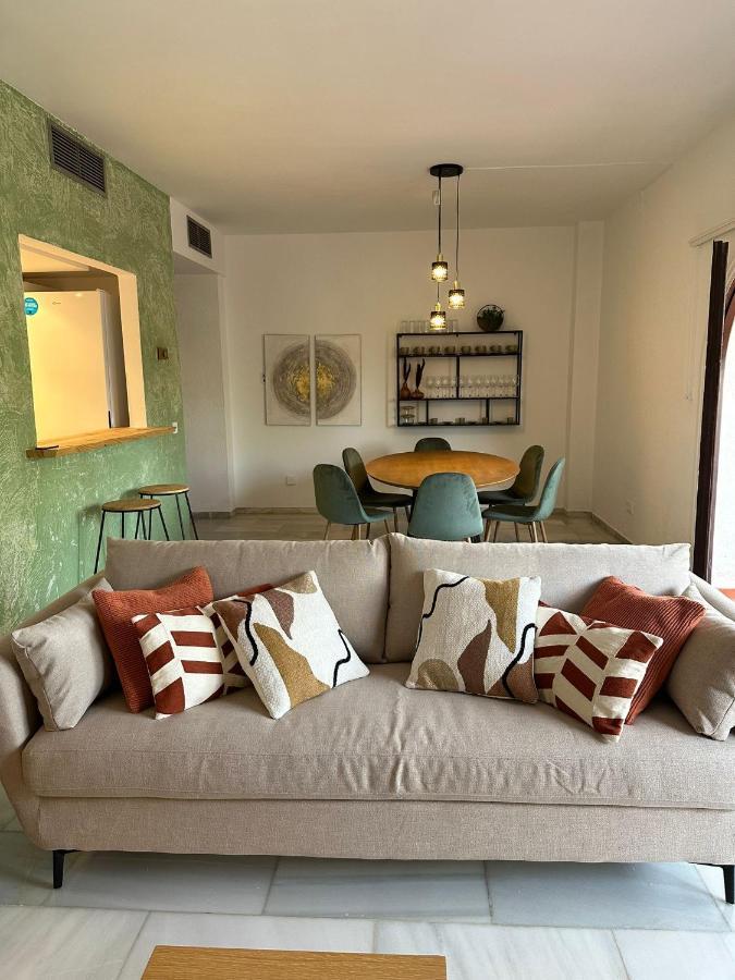 Apartamento - Puerto Banus Playa - Andalucia Del Mar Apartment Marbella