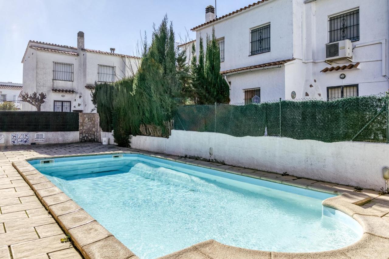 La Flor Con Piscina Сasa de vacaciones *