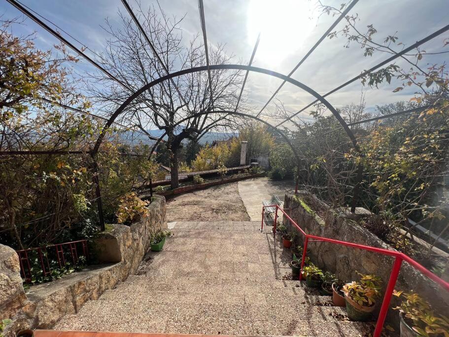 Villa Casa Independiente 4 *