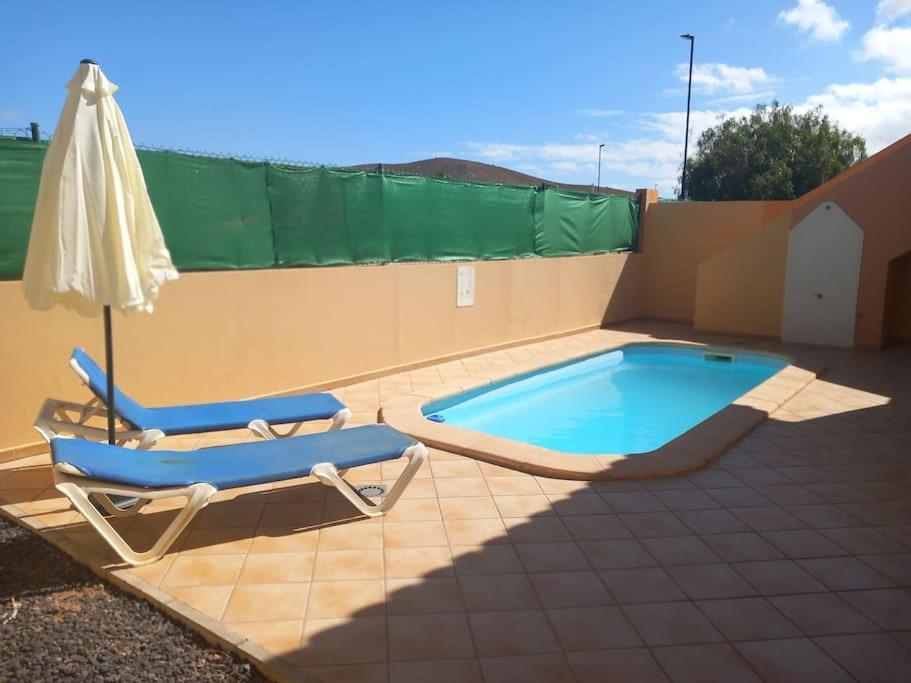 Сasa de vacaciones Aloe Vera With Pool And 3 Bedrooms