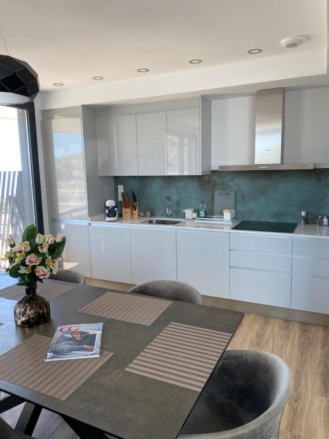 Beachfront Penthouse! Apartment *