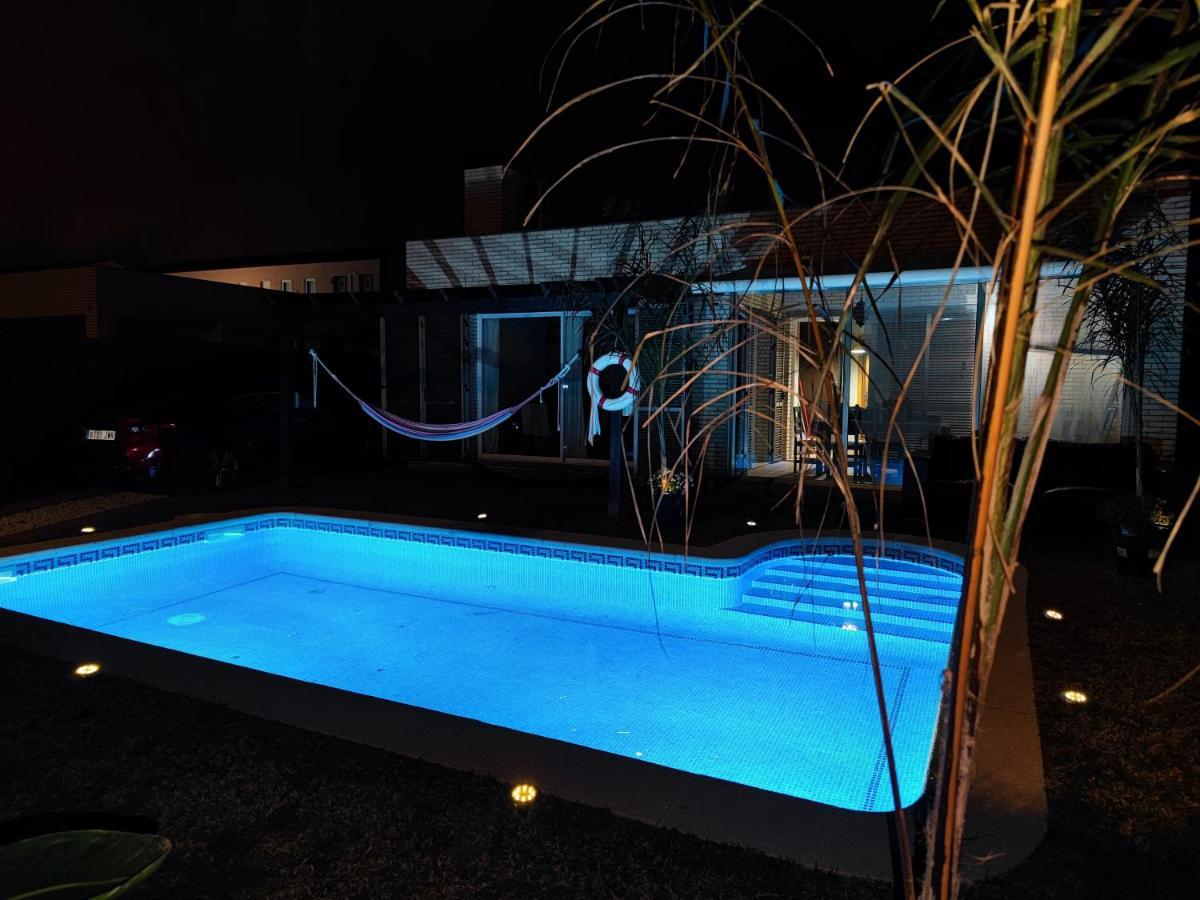 Lujosa Con Spa, Piscina Y Sala De Juegos Privados Villa