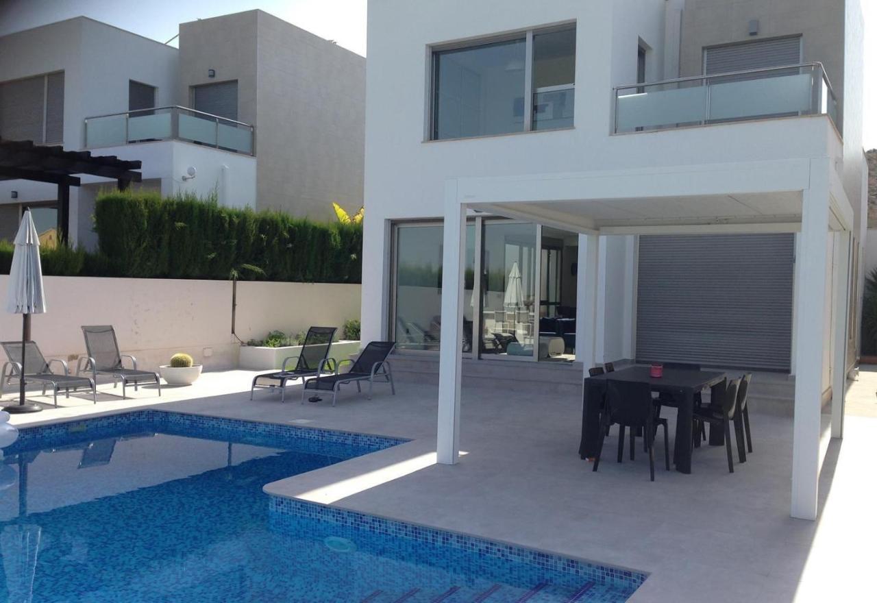 Modern Frontline Golf Villa *