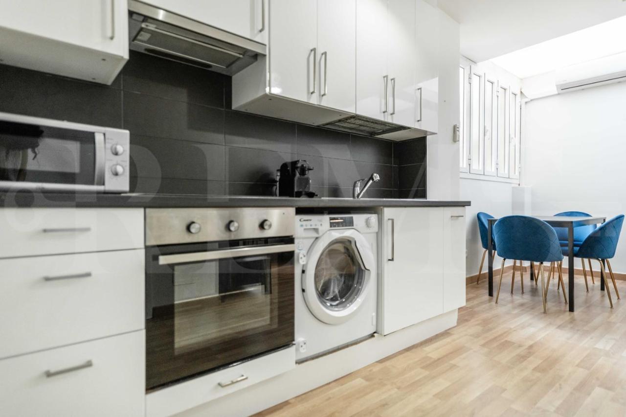 Modern Gem In Heart Of Malaga, Near Sights Rems *
