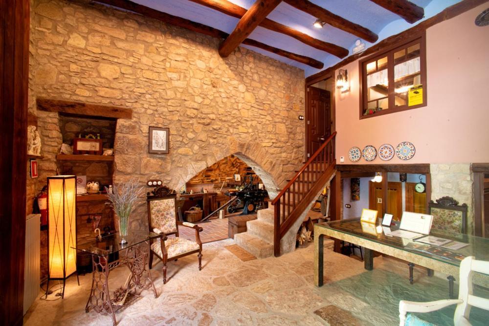 Cal Fuster De La Placa Sant Martí de Tous