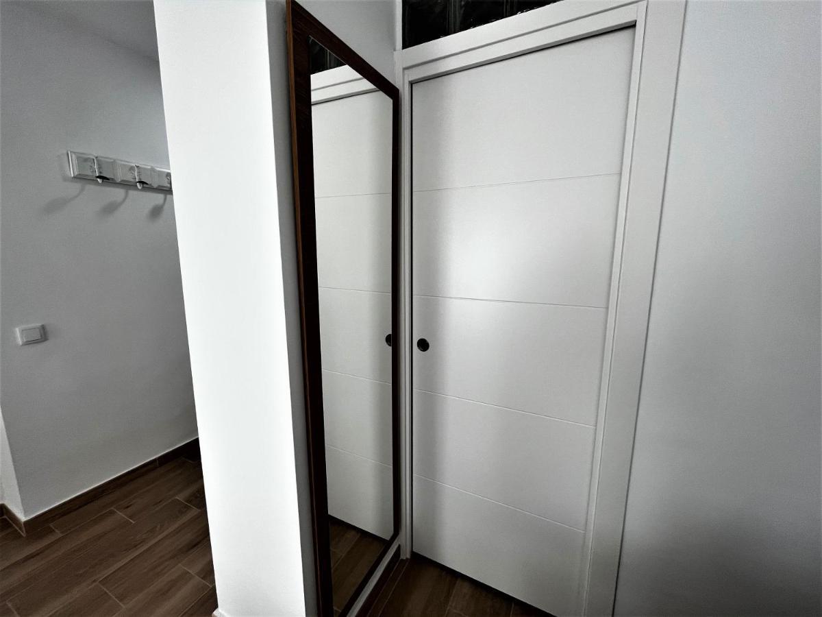 Ver7 - Estudio, Wifi, Fire Stick Amazon, Terraza, Vistas Al Mar, Piscina Apartment Torremolinos