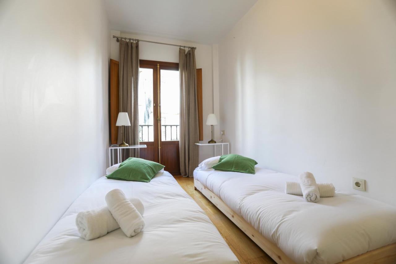 Rentalsevilla Tras La Maestranza Apartment *