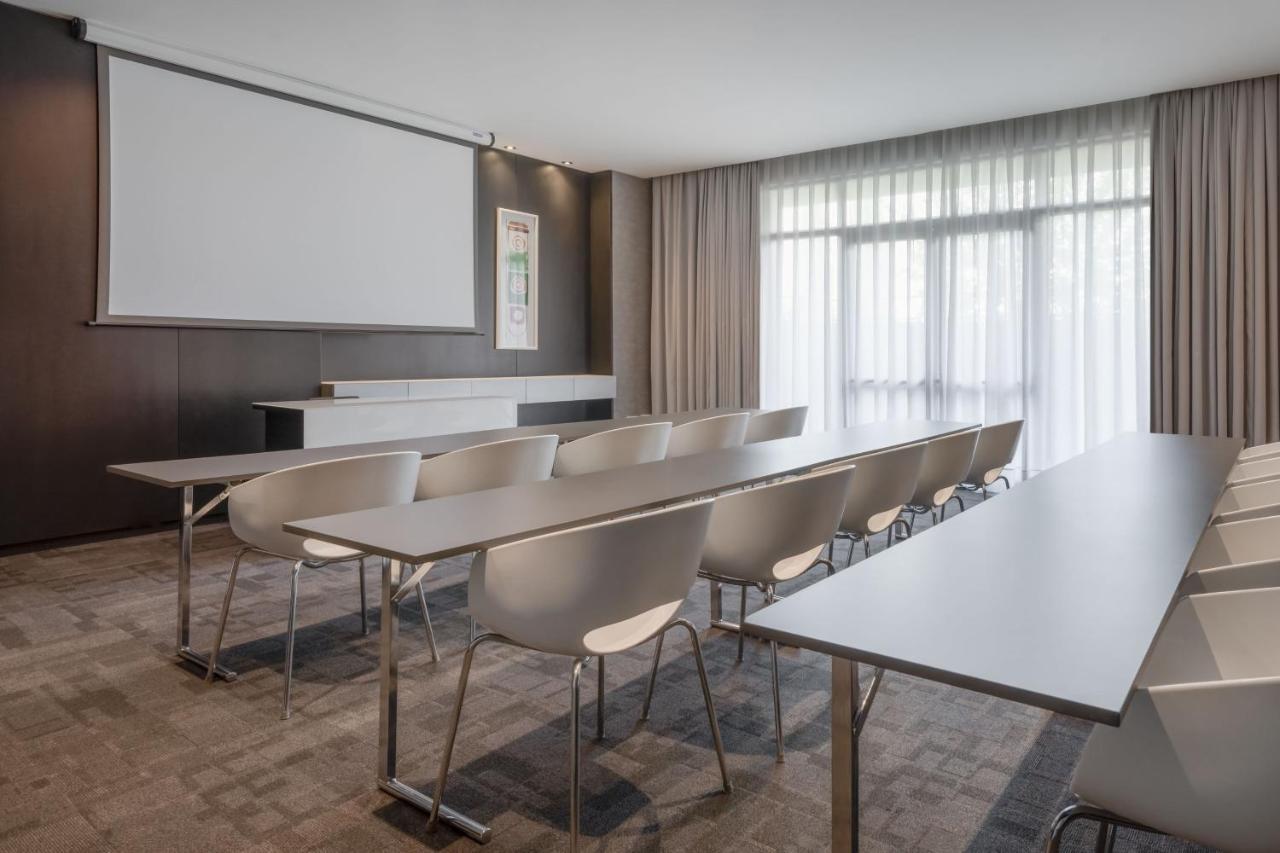 Ac By Marriott Madrid Airport 4*