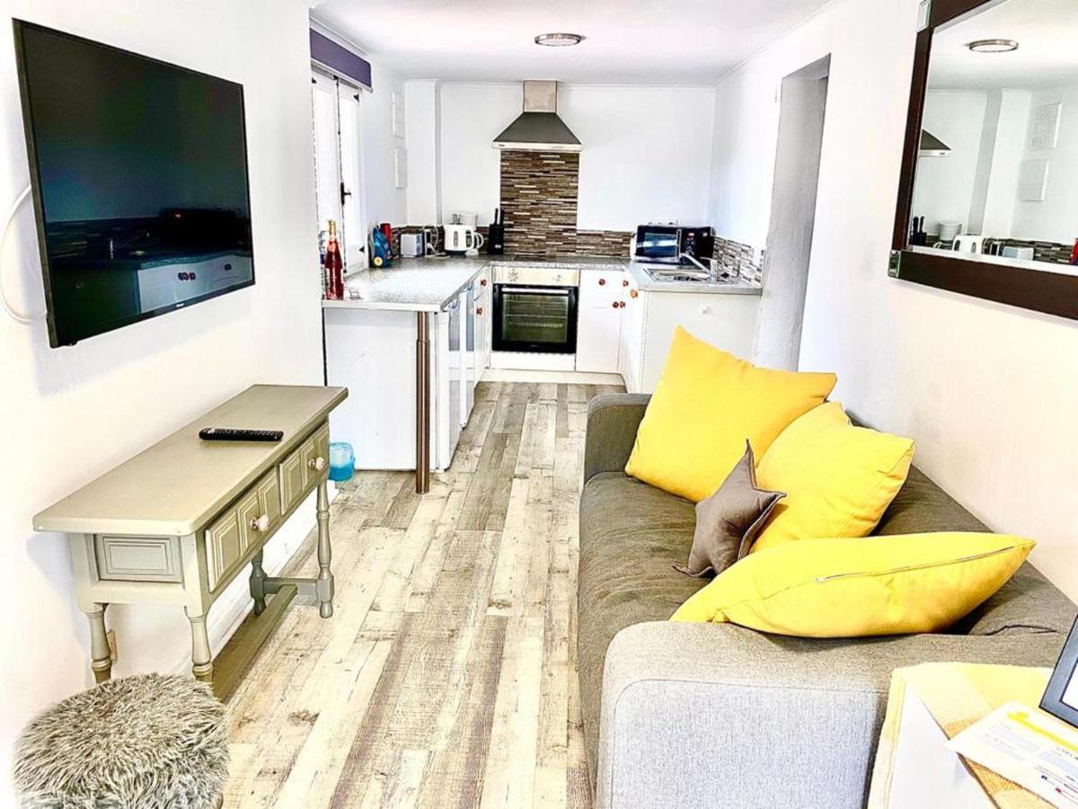 Apartamento Lovely 2 Bed In