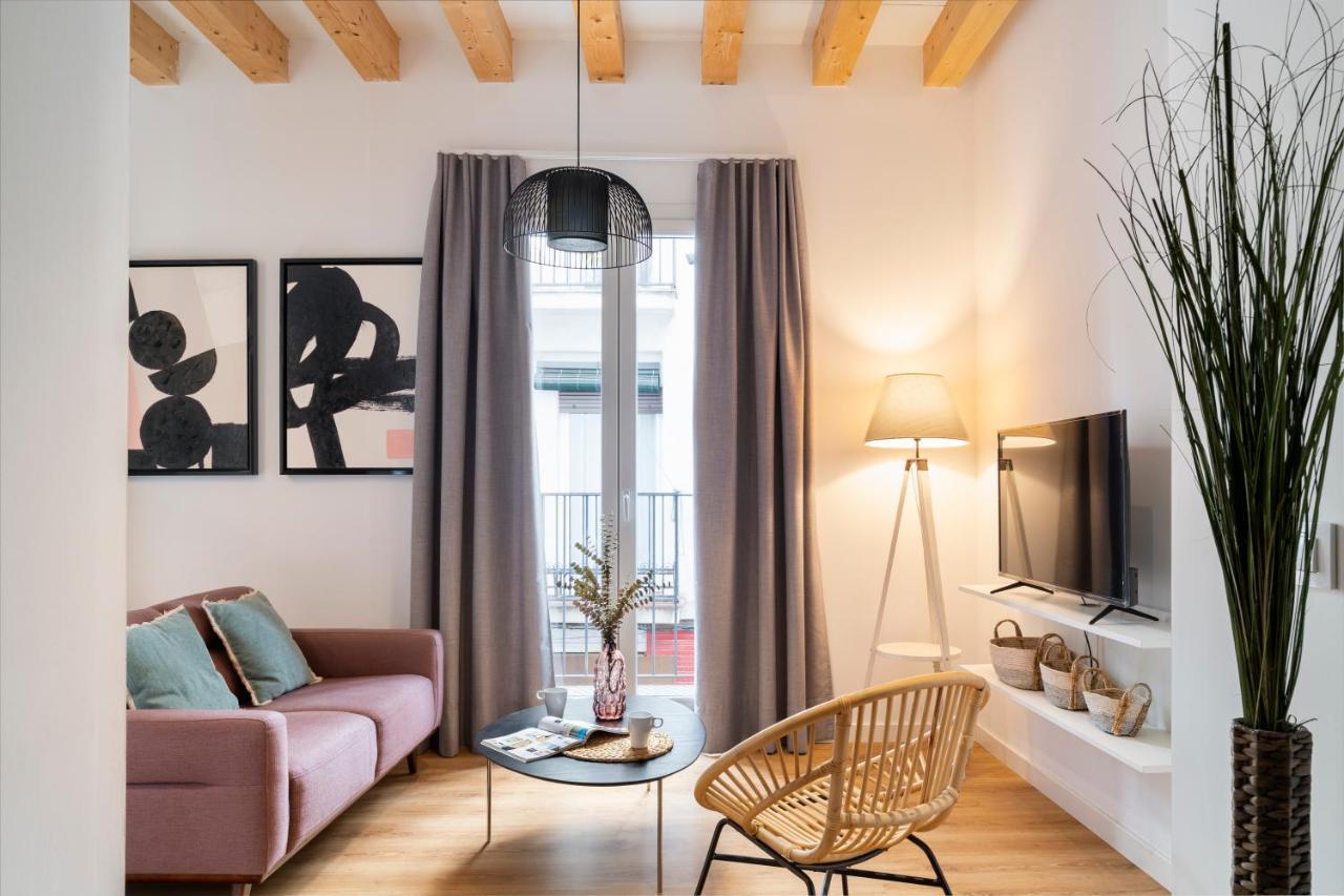 Lola 14 * Sevilla