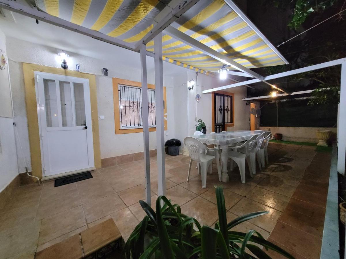 Bajo Con Terraza Y Piscina Apartment *