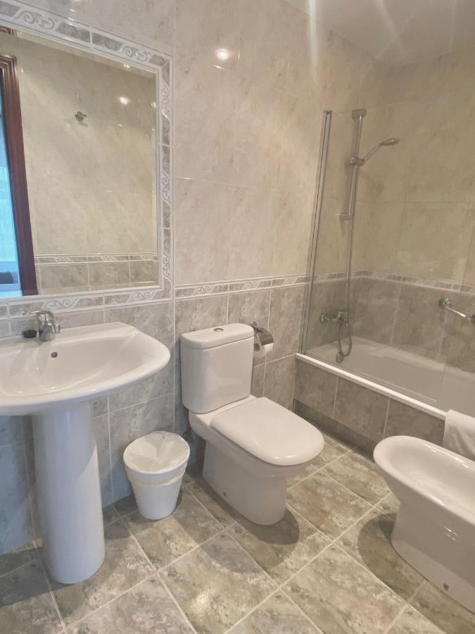 Residencia Fornos Pensión 3*