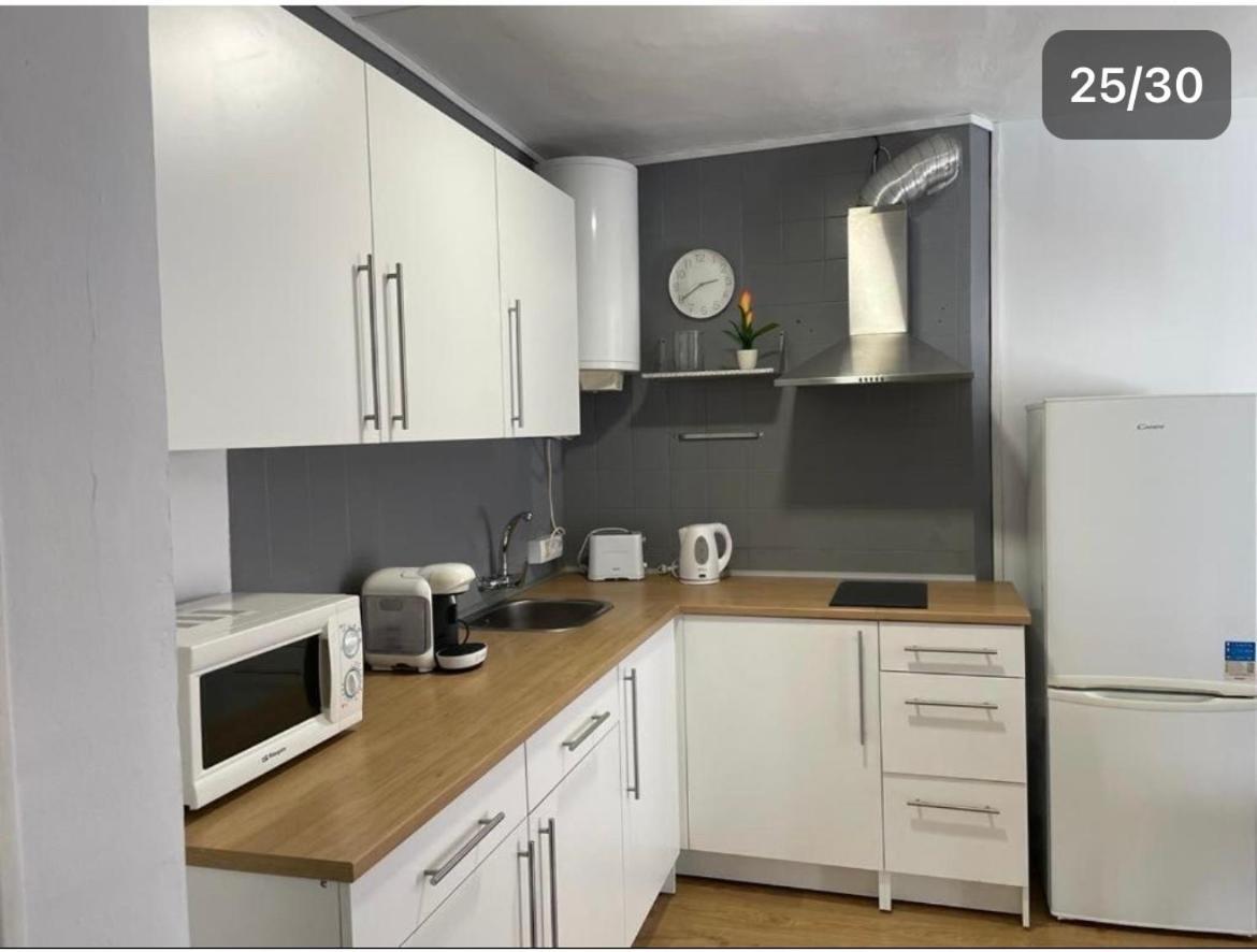 Fantastico Piso Con Terraza En Corazón De Fenals Apartamento Lloret de Mar