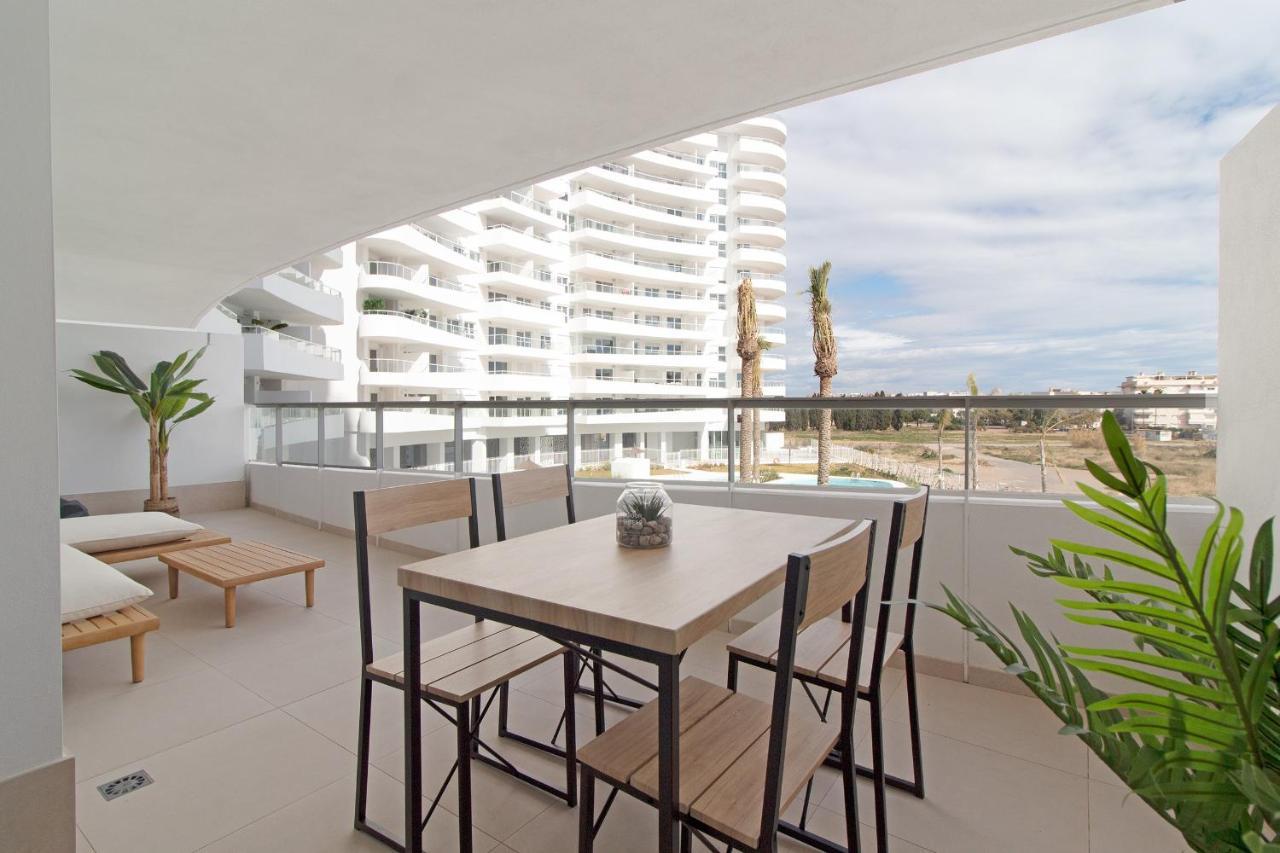 Global Properties, Con Terraza Y Vistas A La Piscina En Gran Canet * Canet d'En Berenguer