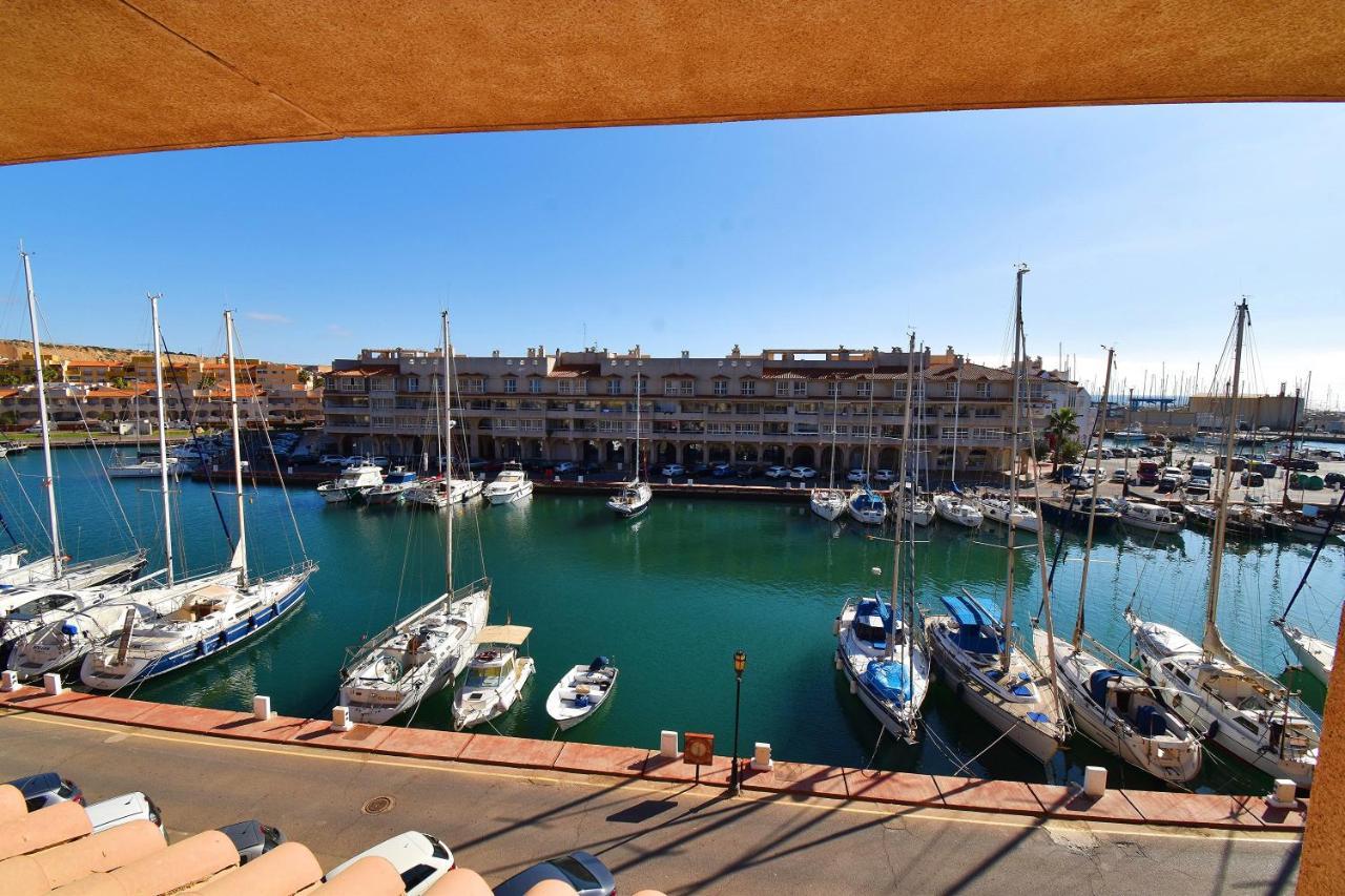 Expoholidays - Puerto * Almerimar