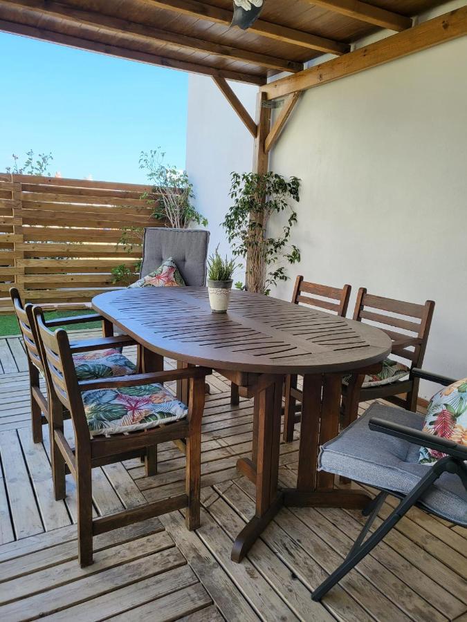 700 Metros De La Playa Apartment