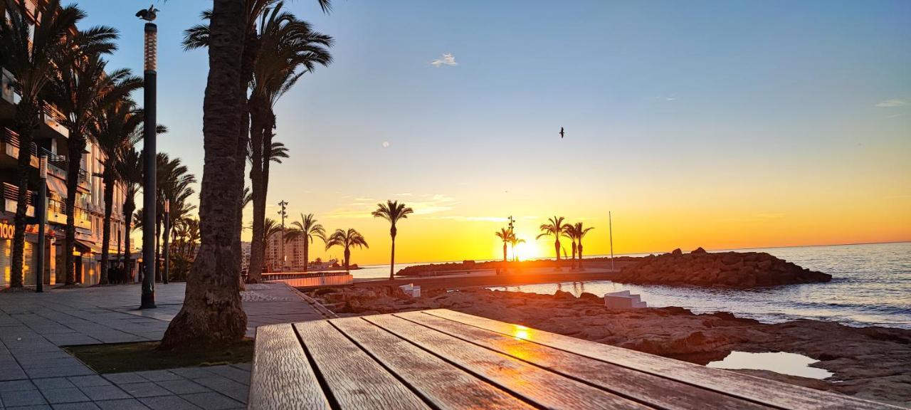 Beachside In Apartment *
