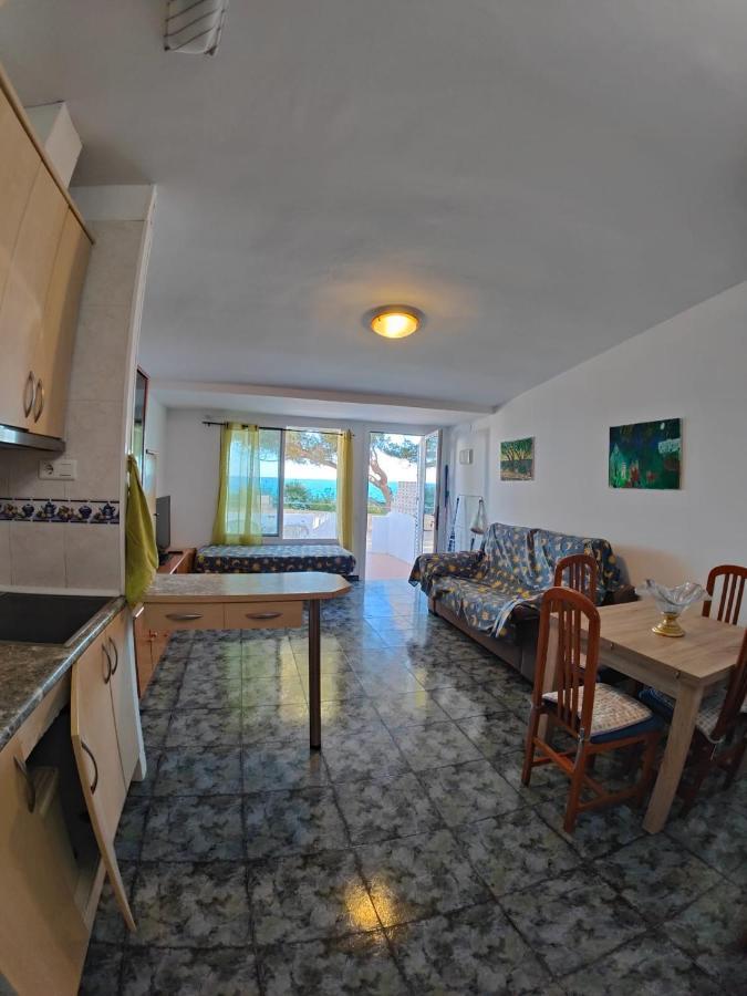 Apartment Cala Llobeta, Primera Linia De Mar *