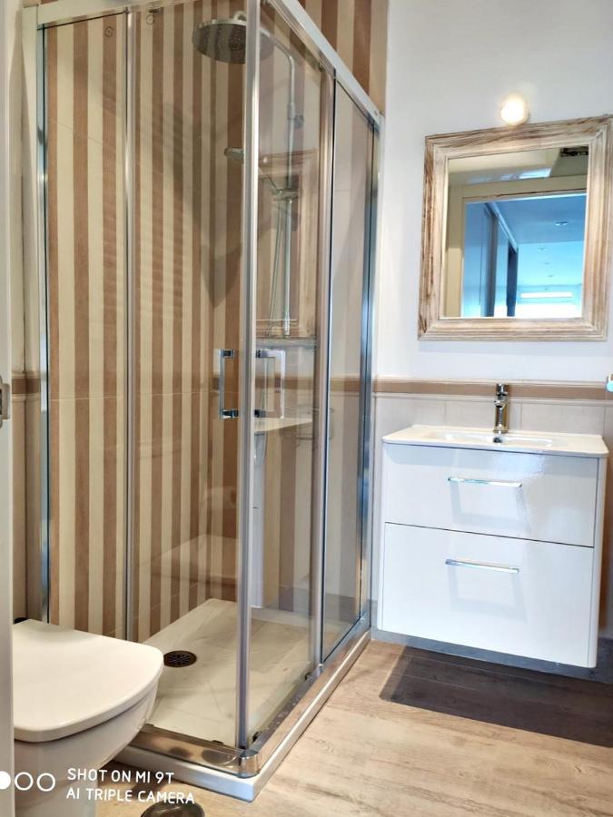 Volvoreta, Moderno Apartamento A Pie De Playa Baiona