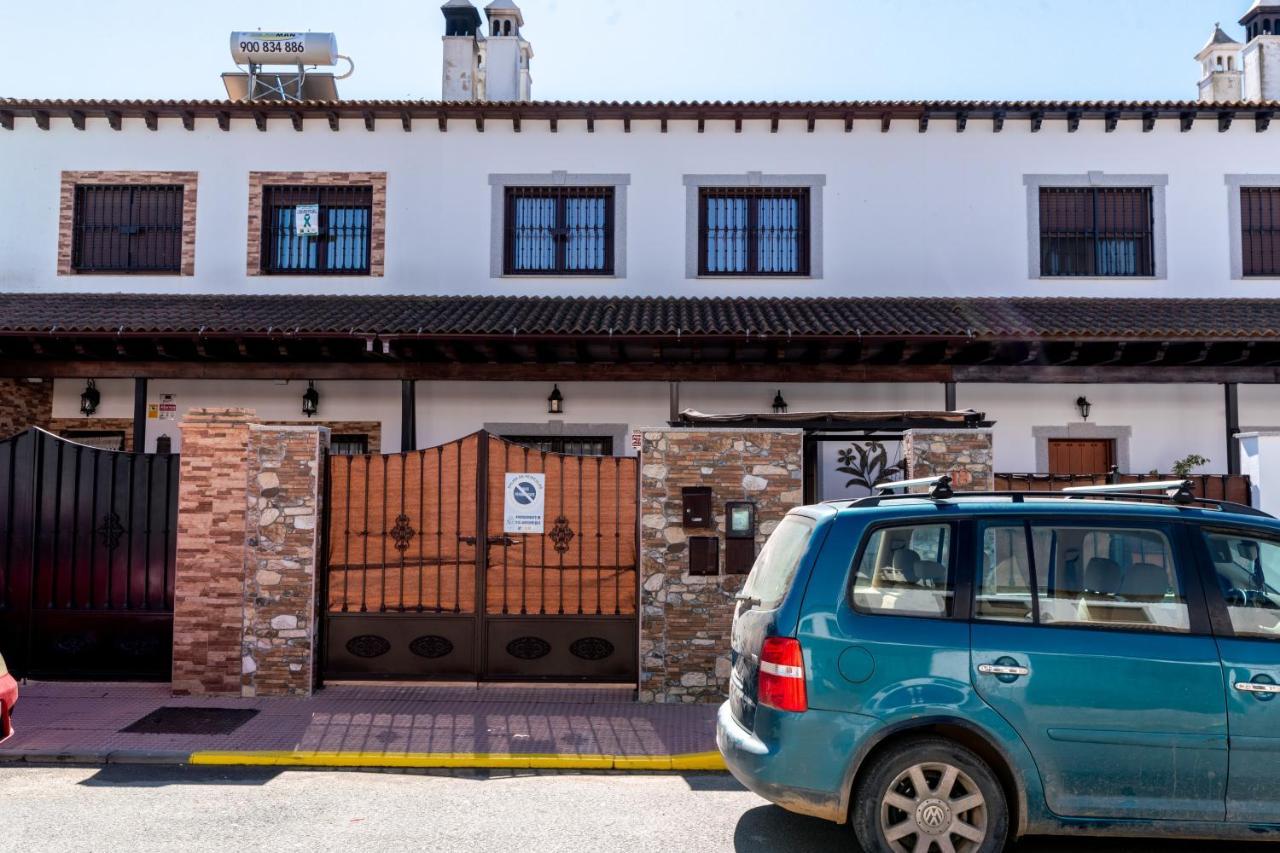 Vll Vivienda Rural A Puertas De Donana * Villamanrique De La Condesa