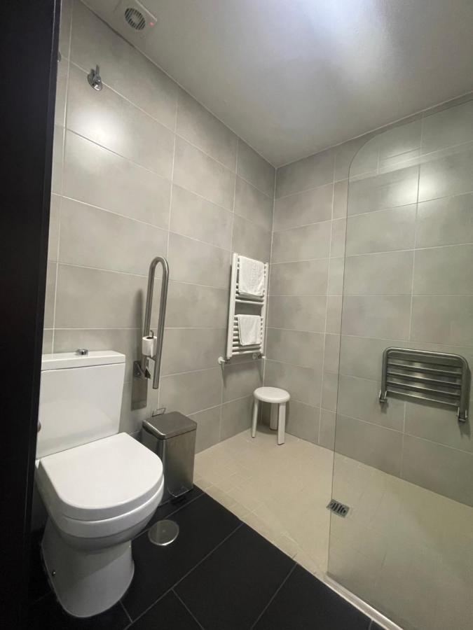 Complejo Leo 24h Hotel