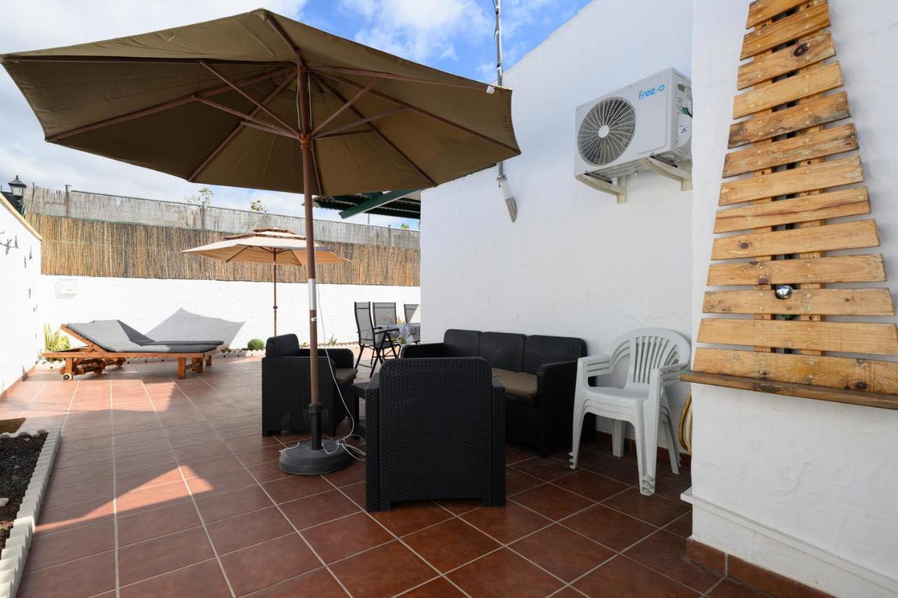 Private Chill-out Terrace - Pool Apartment San Bartolome de Tirajana (Gran Canaria)