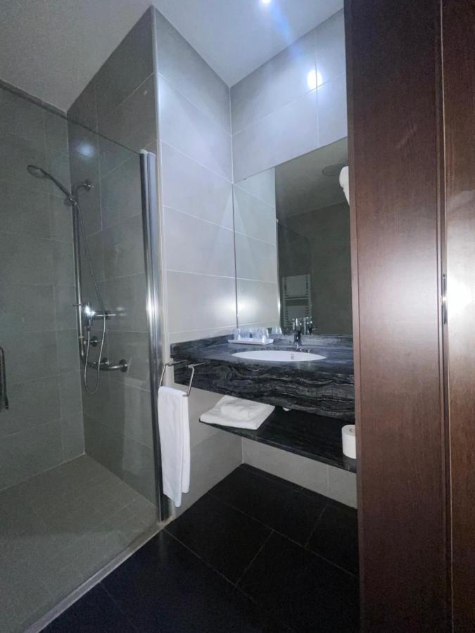 Complejo Leo 24h Hotel