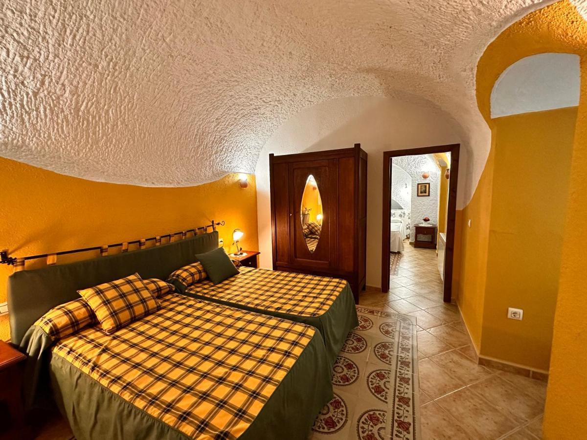 Apartamento Cuevas La Granja Benalúa de Guadix