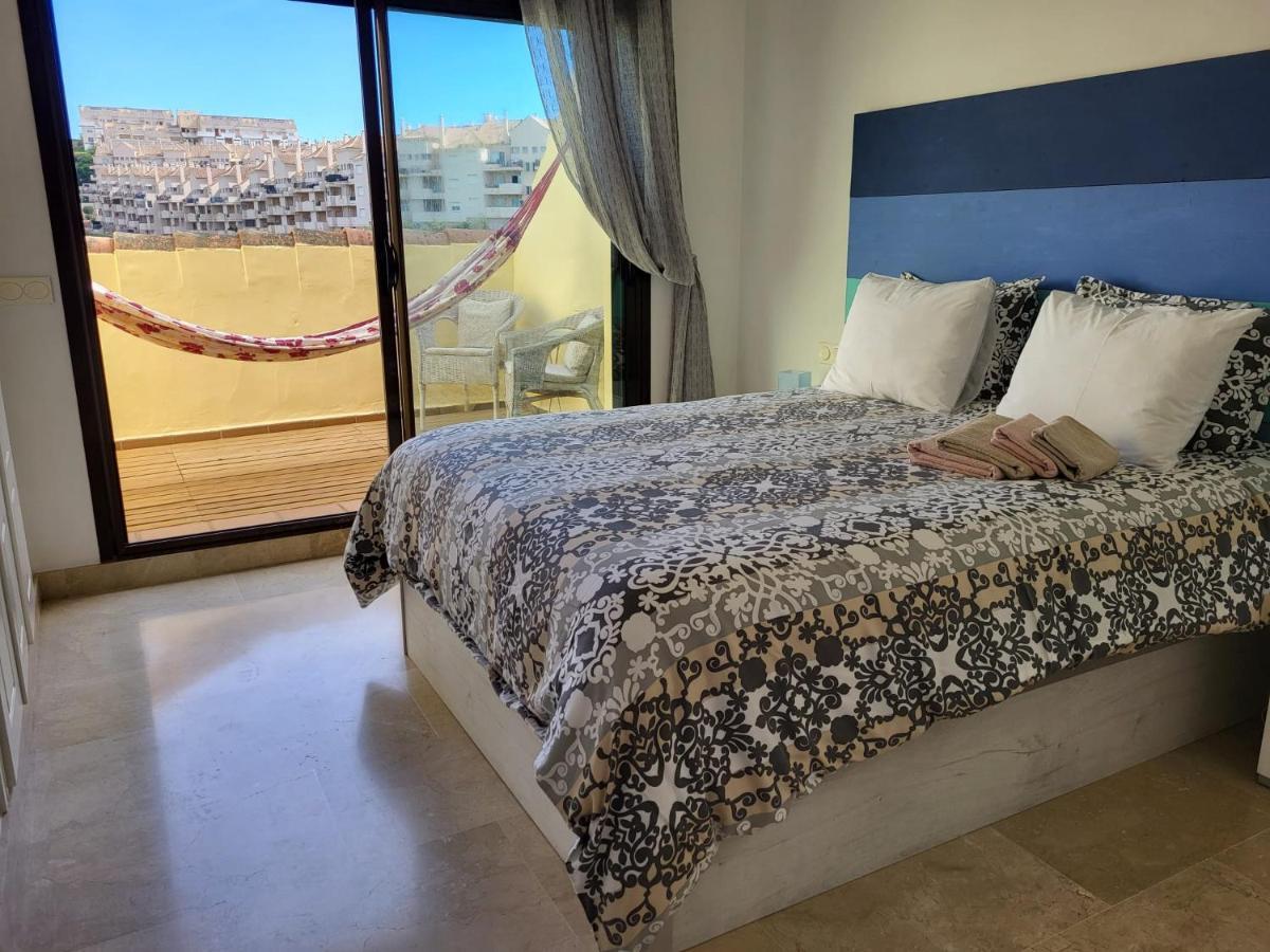 Precioso Apartamento, Todo Equipado, Con Piscinas Manilva