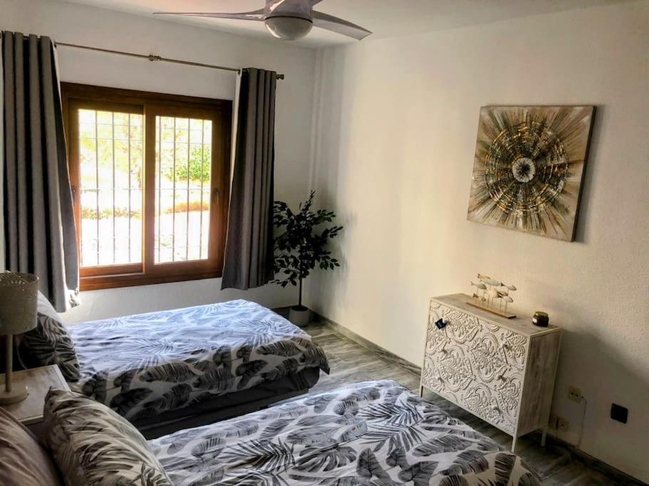Monte Duquesa Large 2 Bed Ground Floor, Close To Port And With Communal Pool Apartment Manilva
