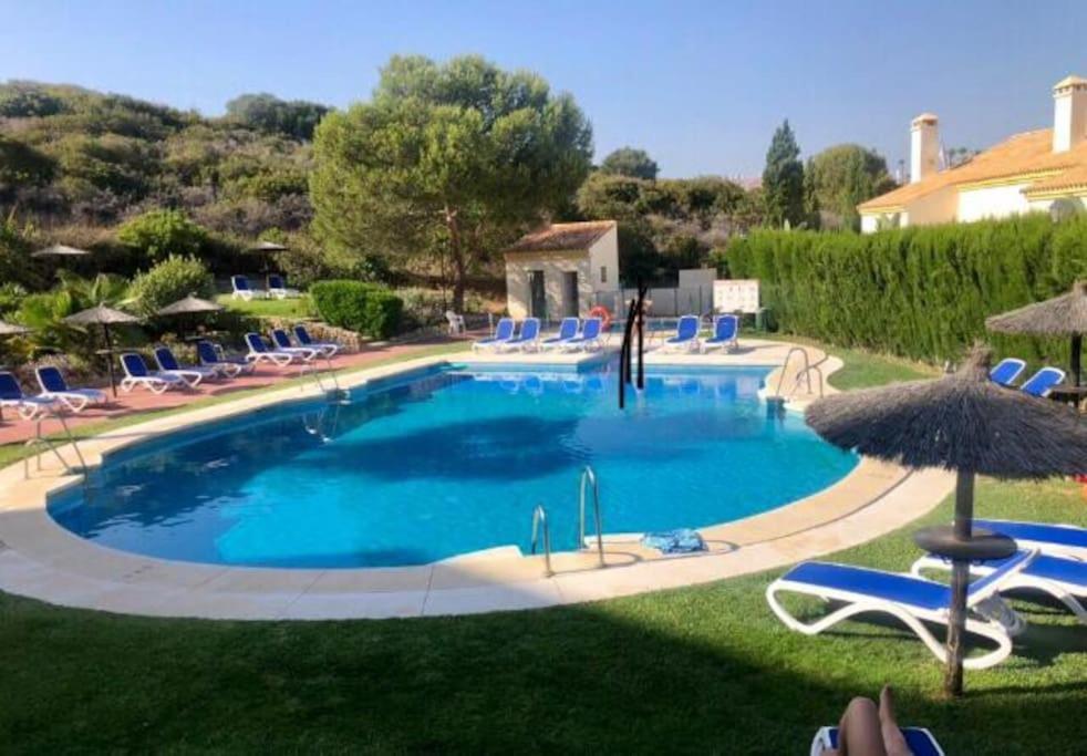 Monte Duquesa Large 2 Bed Ground Floor, Close To Port And With Communal Pool