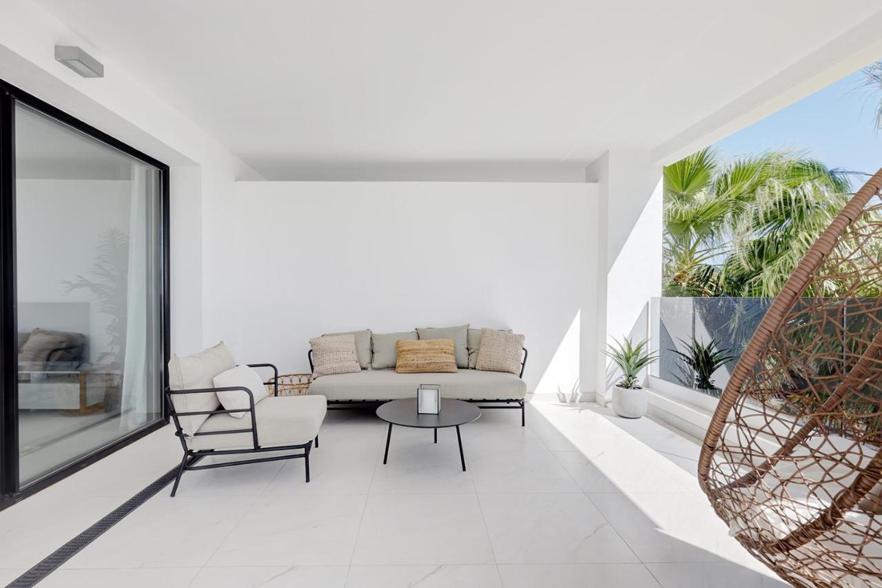2 Bedroom @estepona Hills With Sea View! Apartment