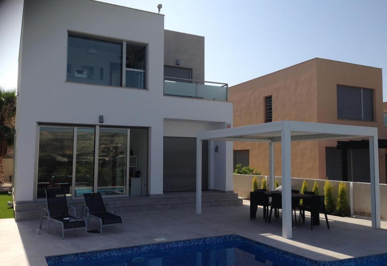 Villa Modern Frontline Golf *