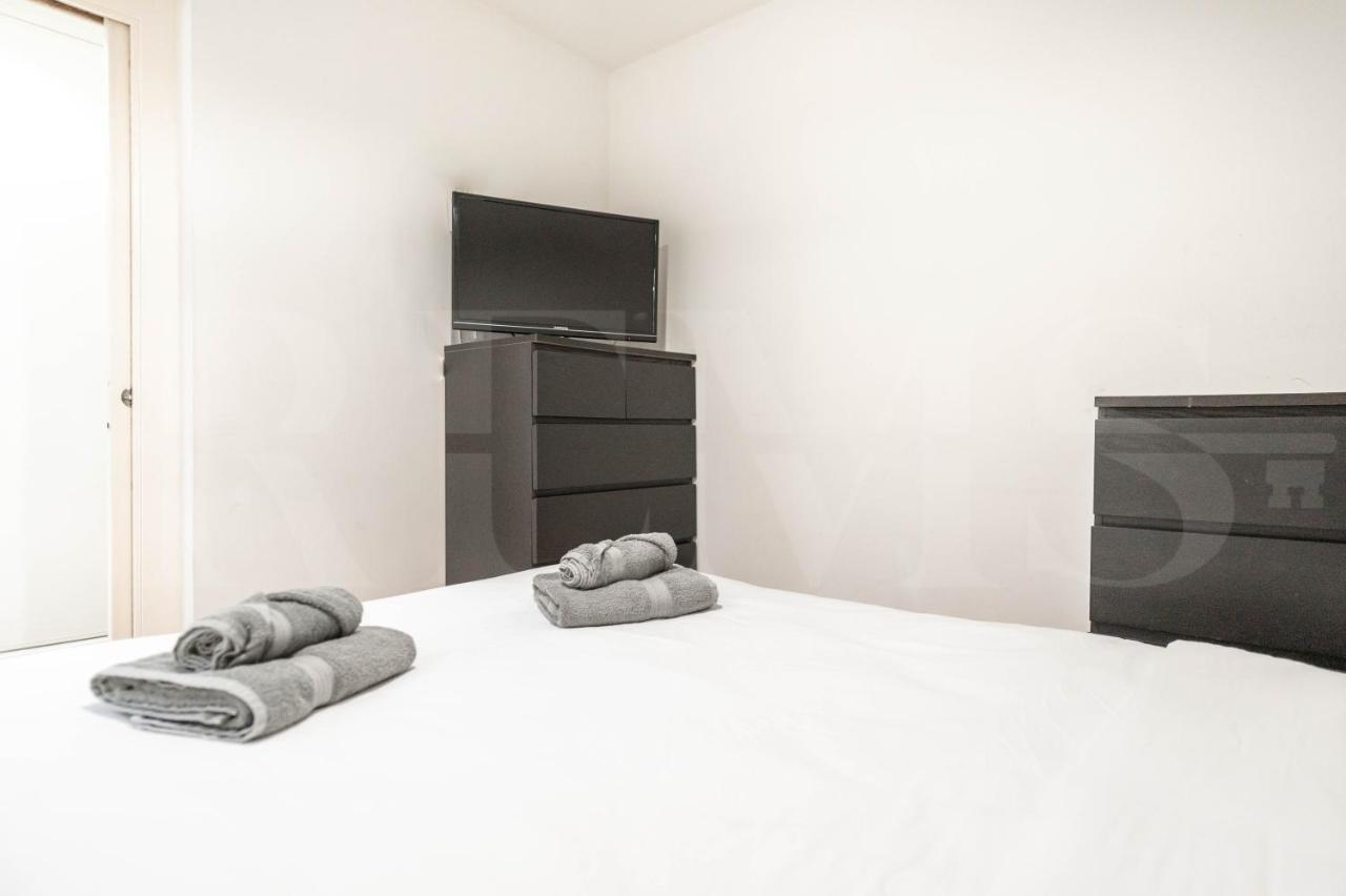 Modern Gem In Heart Of Malaga, Near Sights Rems Apartment Malaga