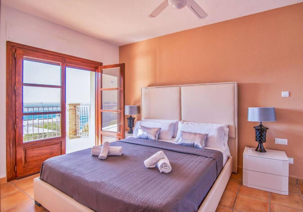 Luxury Christine Sea View Villa *