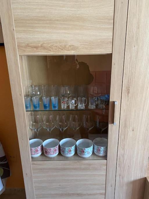 Apto Con Terraza Y 2 Dormitorios. 600 Megas Wifi. Apartment
