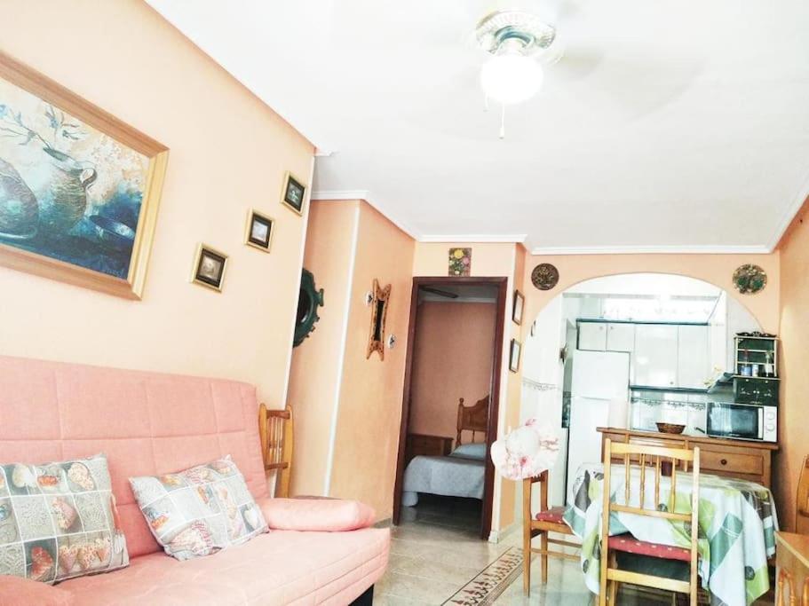Apto Con Terraza Y 2 Dormitorios. 600 Megas Wifi. Apartment