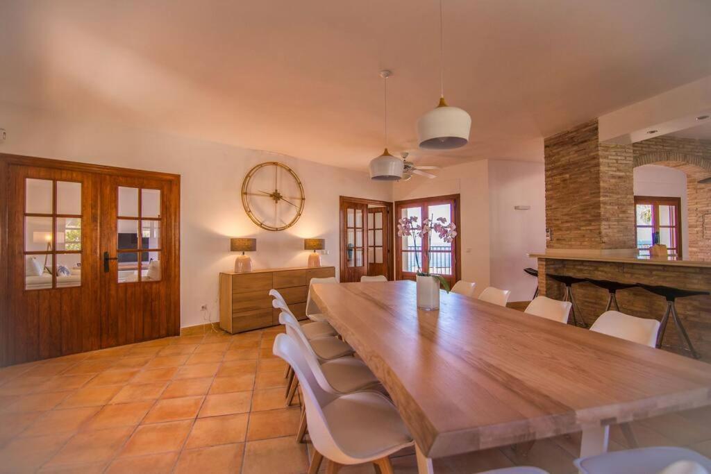 Luxury Christine Sea View Villa *