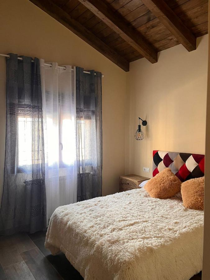 Casas Del Barranco De La Hoz *