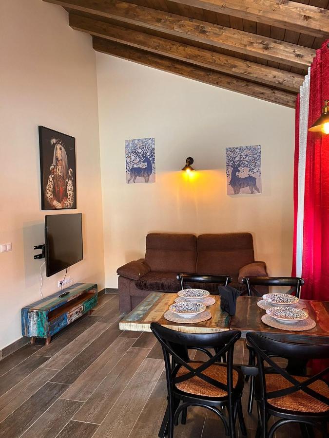 Casas Del Barranco De La Hoz * Ventosa (Castilla-La Mancha)