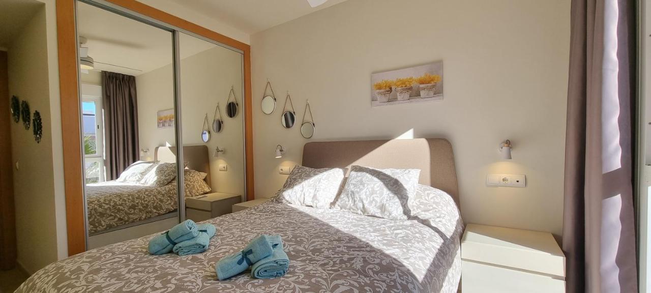 Homes Of Spain, Paraiso Playa, Ed Tahiti, Atico F De 2 Con Piscina Privada En Solarium Y Barbacoa, Pie De Playa *